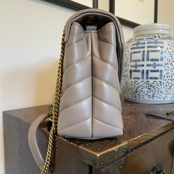 YSL Lou Lou Small Chain Bag - Picture 9 of 13